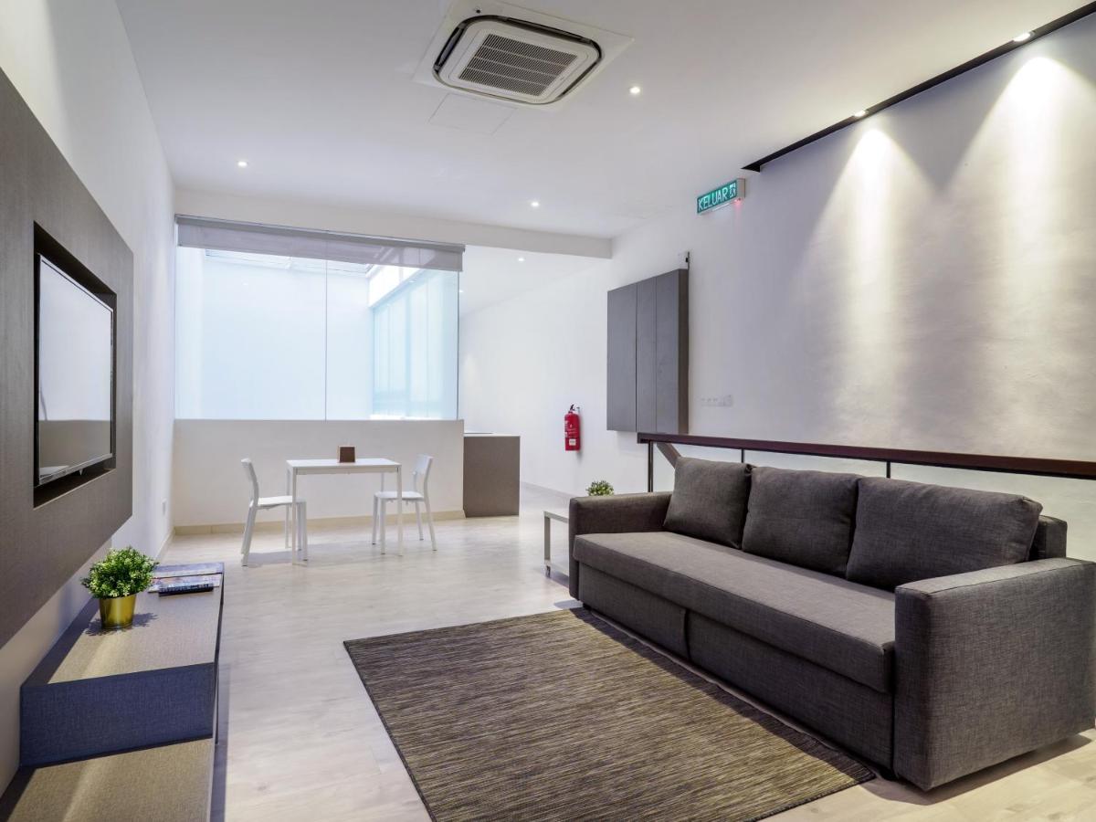 Hutton Central Hotel Managed By The Ascott Limited Джордж Таун Екстериор снимка