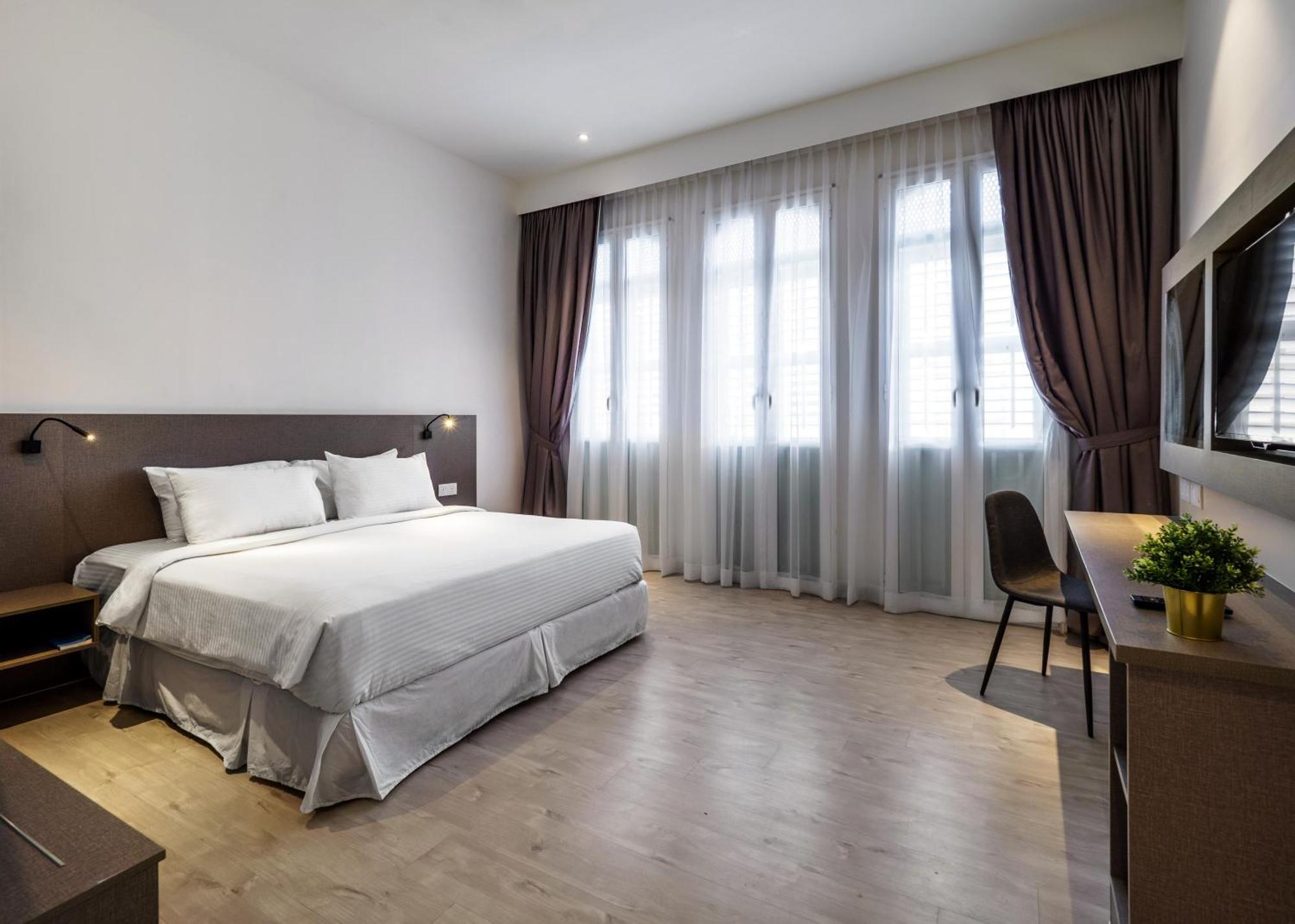Hutton Central Hotel Managed By The Ascott Limited Джордж Таун Екстериор снимка