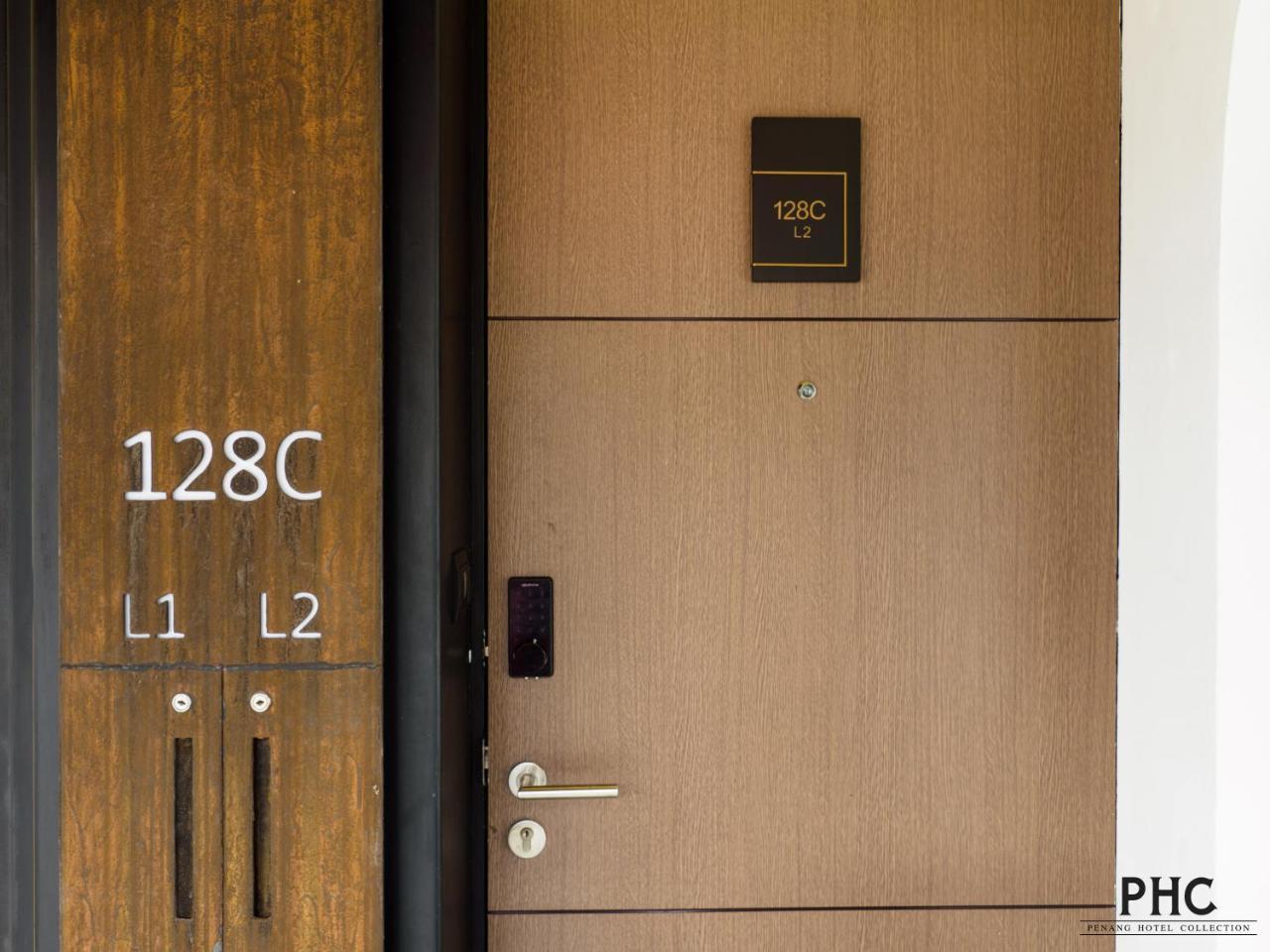 Hutton Central Hotel Managed By The Ascott Limited Джордж Таун Екстериор снимка